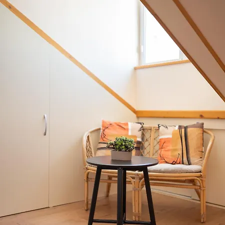2-bedroom With Sea View Апартамент *